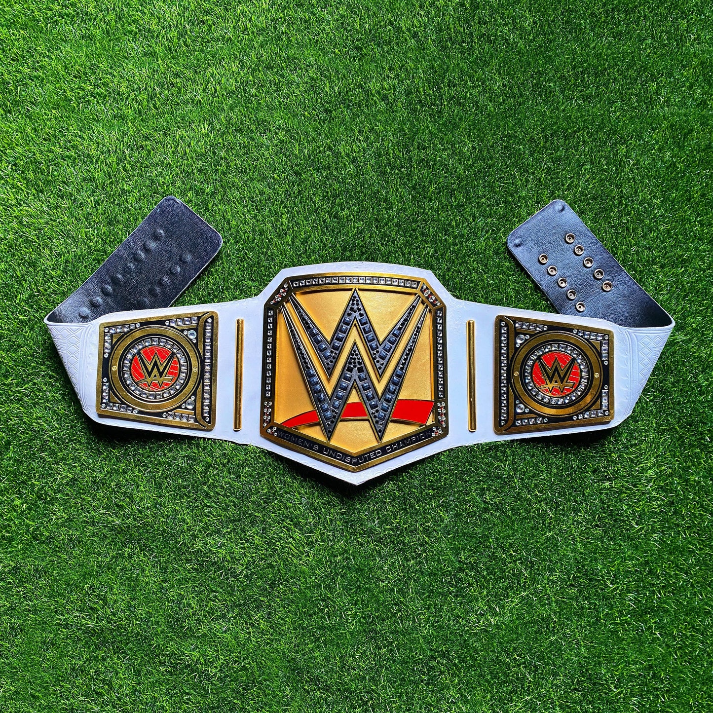 New Women's WWE Undisputed Champion Replica World Heavyweight Wrestling 24K Gold Plated Handmade Cowhide Title In 2,4 & 6mm, Gift For Her